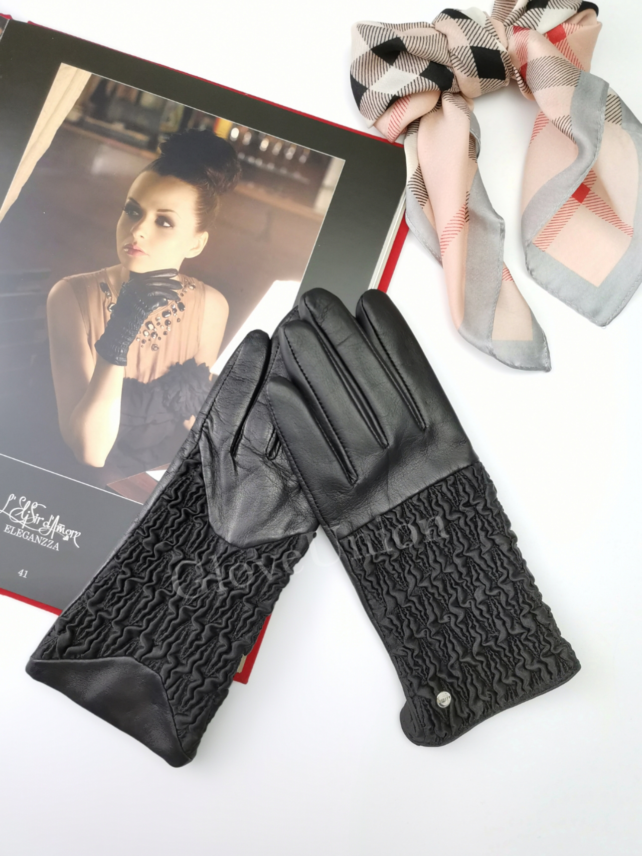 Ladies' Fashion Sheepskin Leather glove with pintuck