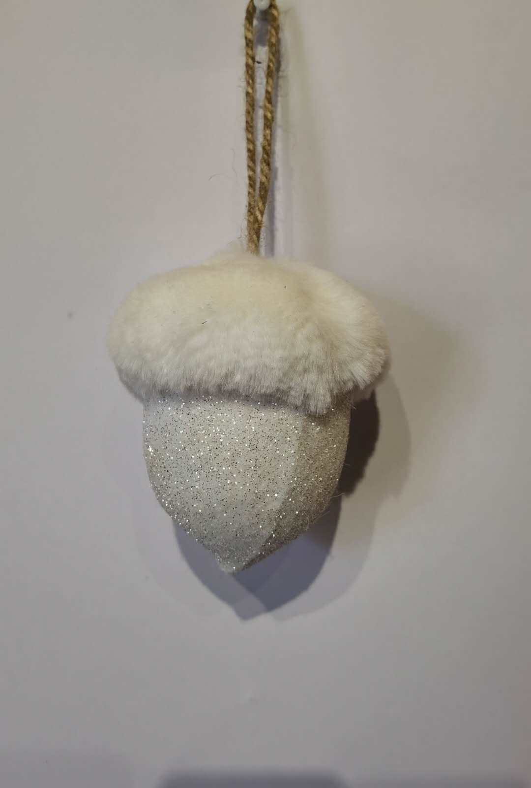 Acorn Decoration Hanger
