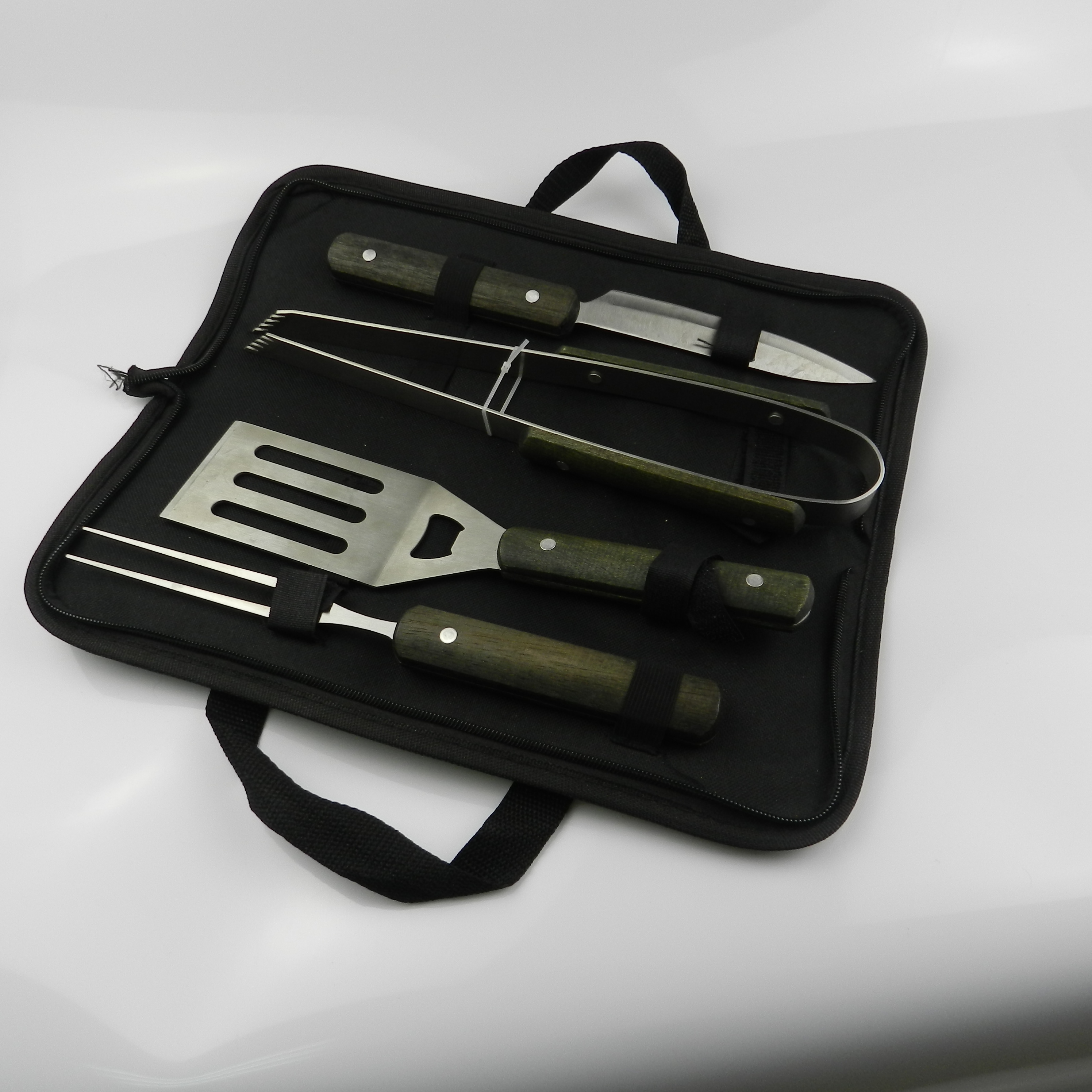 4 pcs bbq set in carring bag