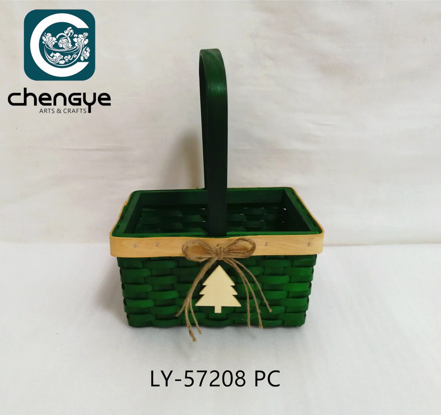 2-tone chipwood basket with collapsible handle and raffia decor