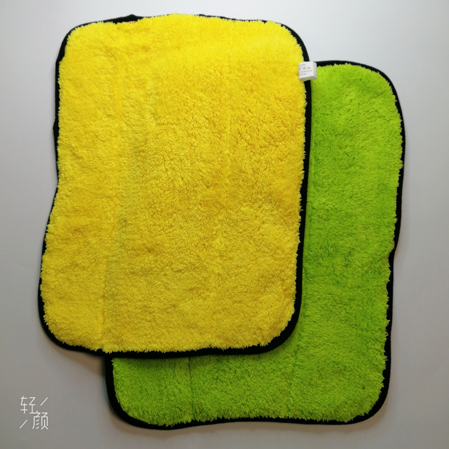 Microfiber cleaning cloth