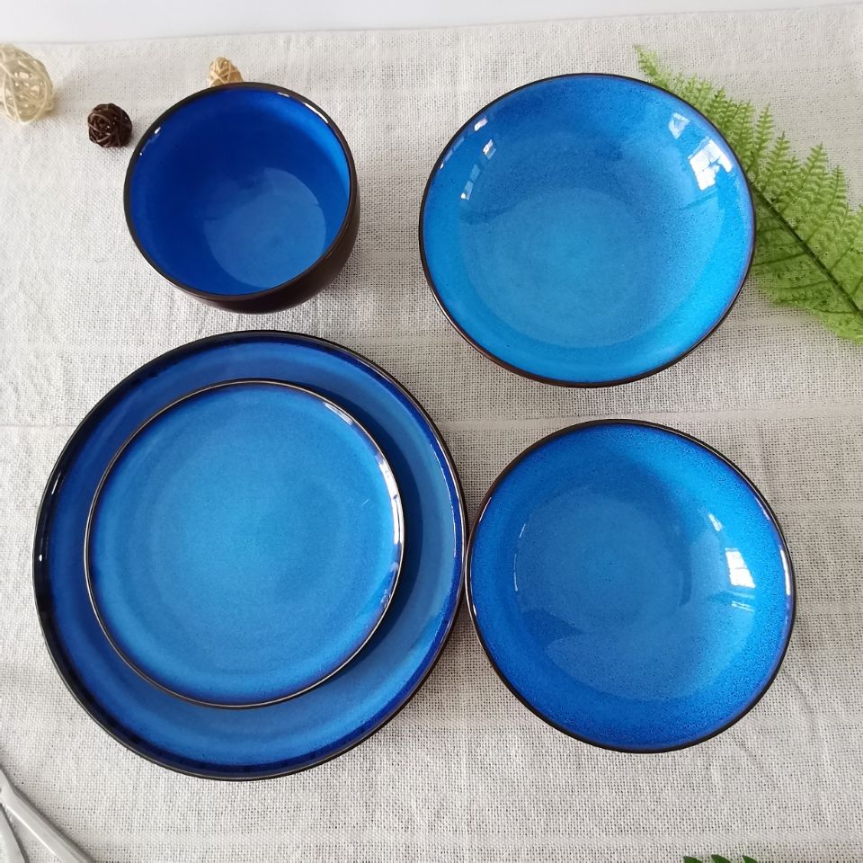 Reactive glaze