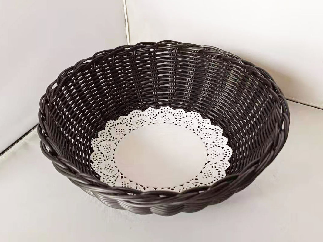 plastic basket with doily paper