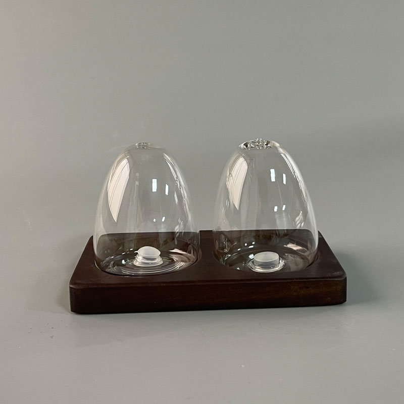 Heat resistant egg shape creative design cruet with wodden stand