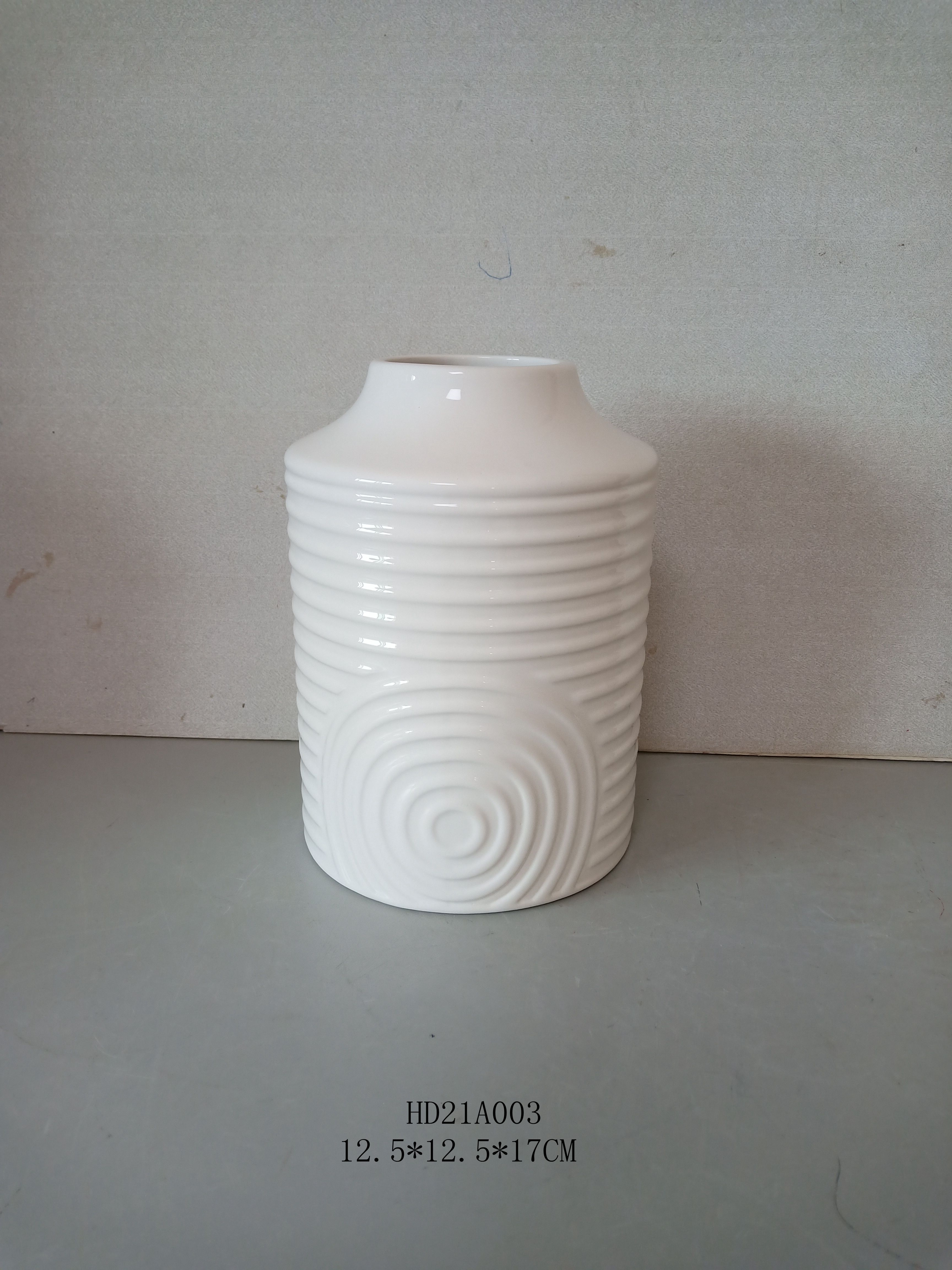 stripe design ceramic vase