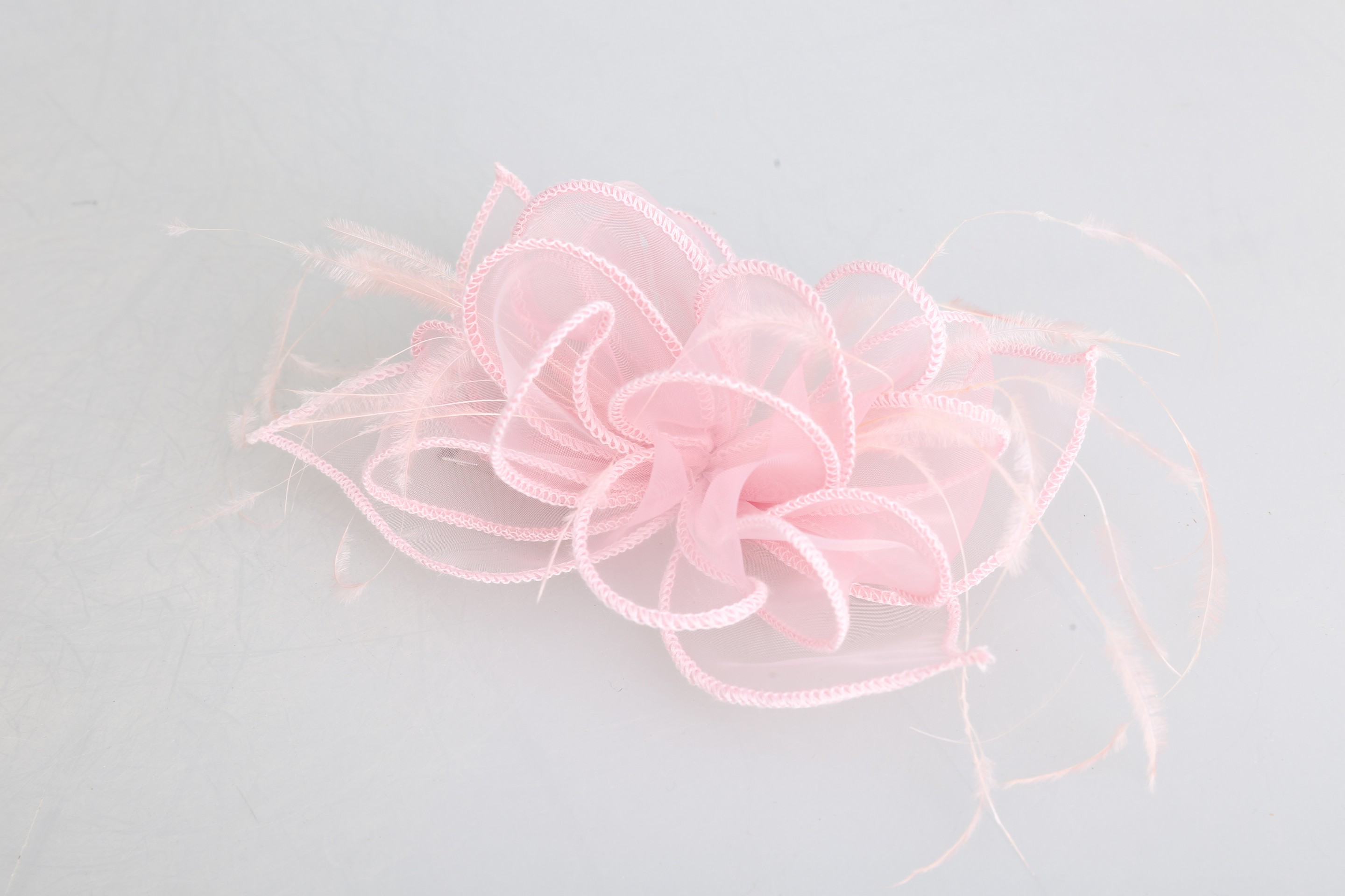 Ready to send fascinator 6718