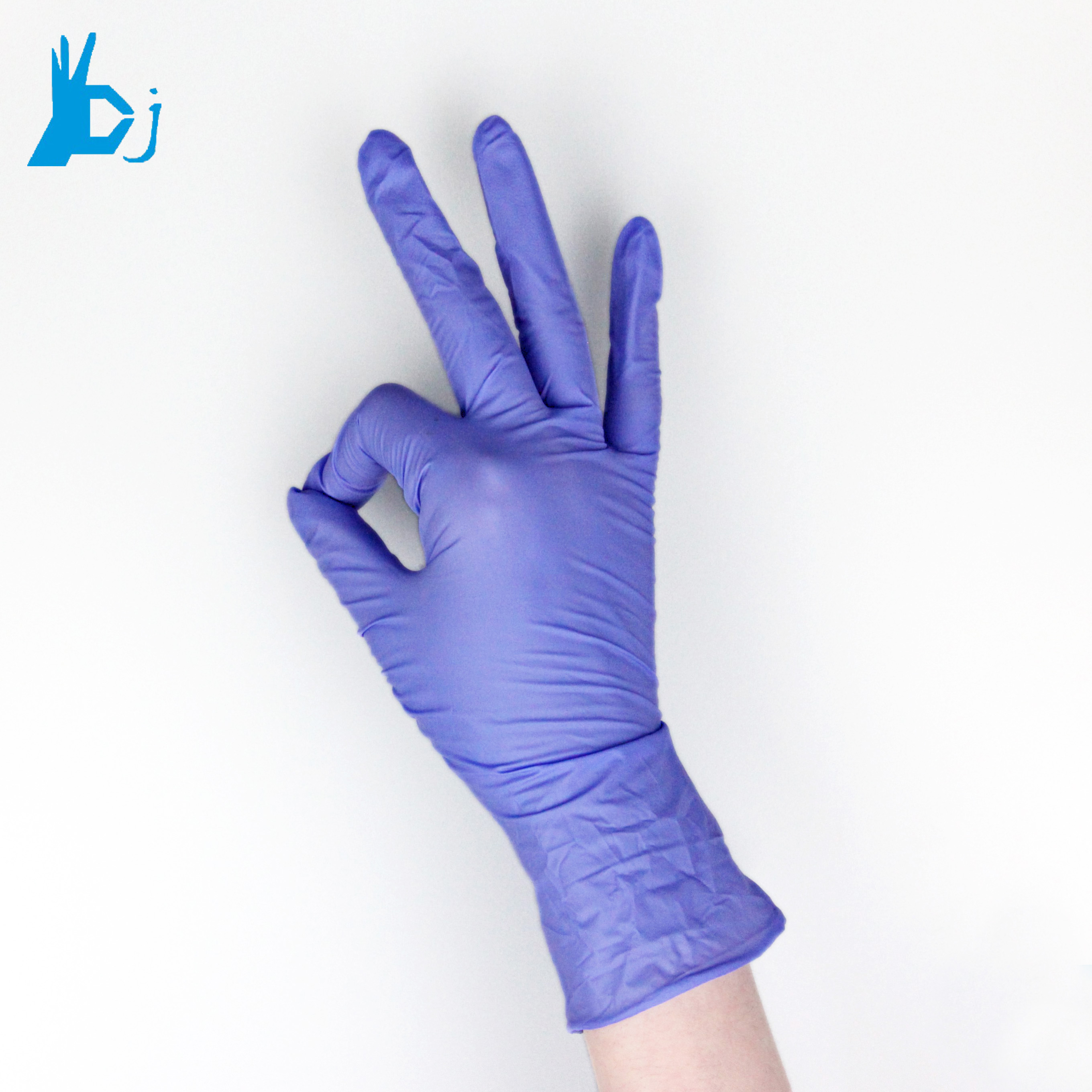 Disposable powder free synthetic gloves for food processing
