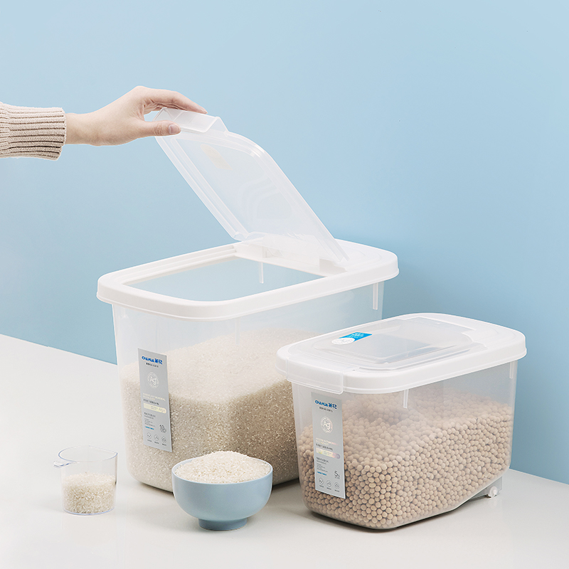 Anti-bacterial or anti-microbial plastic PP material clear cereal or rice bucket storage bin or panty storage container with wheels and measuring cup
