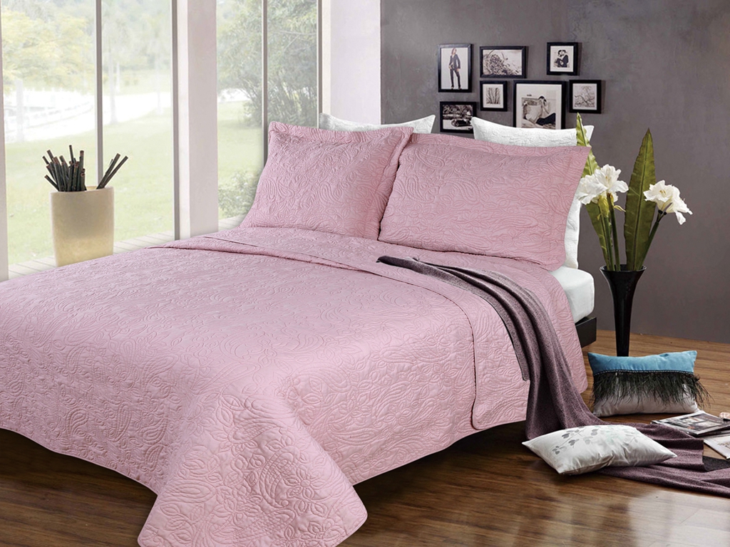 100% polyester embroidered quilt