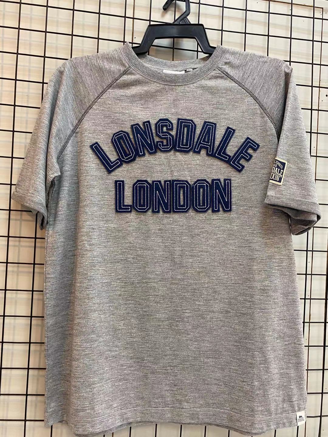 Men's T shirt