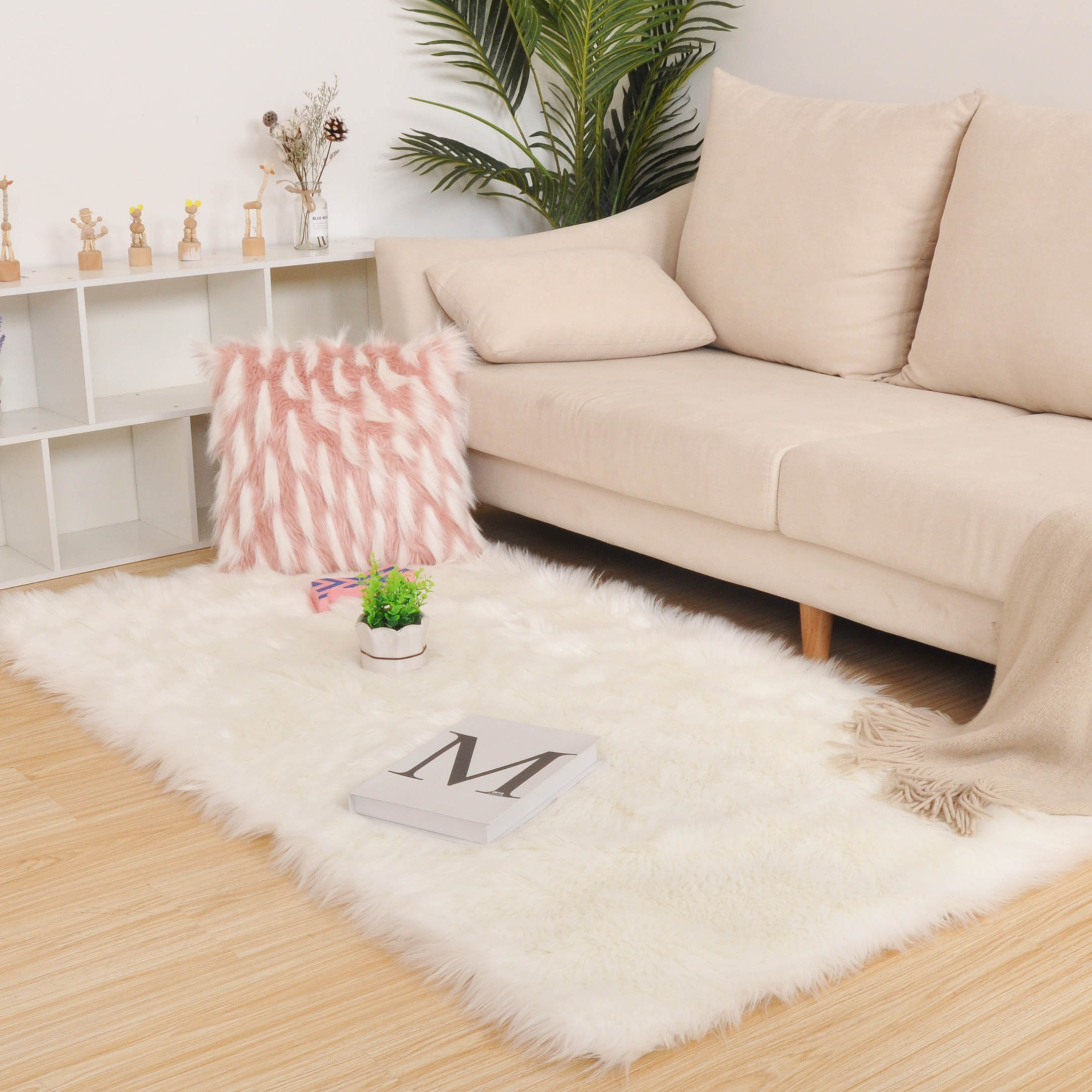 Hot sale Sheepskin Faux Fur carpet and Rugs Soft and non slip faux fur carpet
