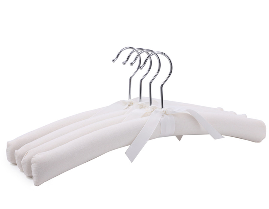 Cream padded hanger with bowknot