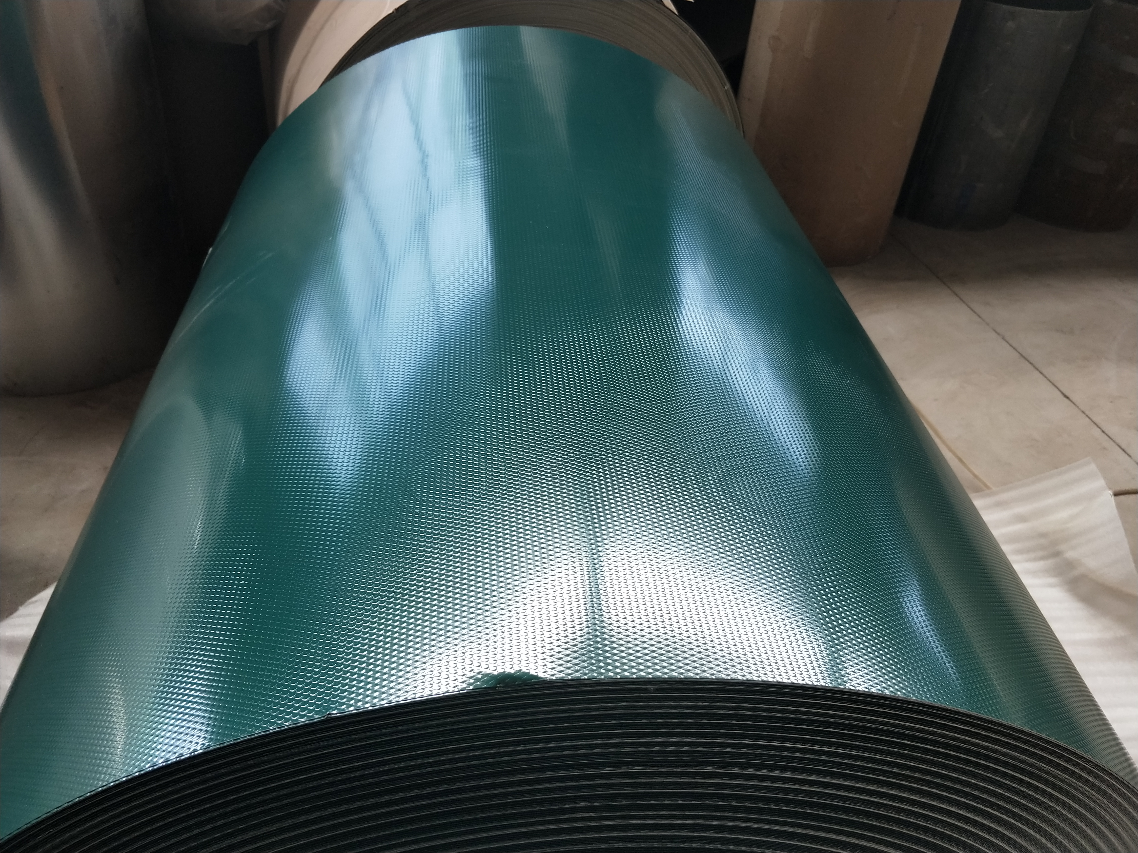 0.2mm Plain aluminium coil , color coated aluminium coil ，color coated aluminium coil with stucco ,color coated aluminium coil with diamond