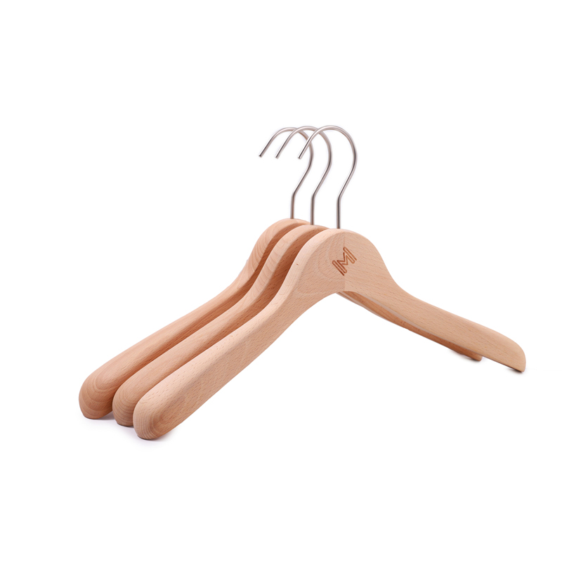 2021 FSC Beech wooden clothes hanger