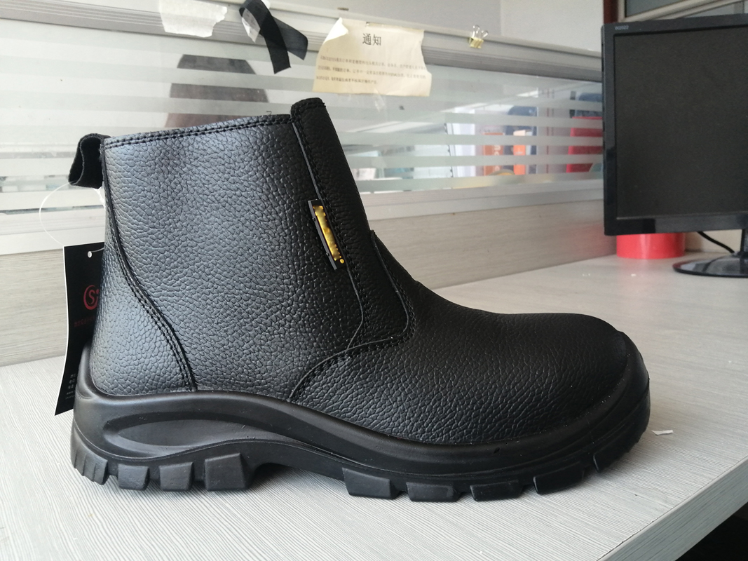 footwear with zipper safety shoes working boots slip on Middle cut half cut light weight