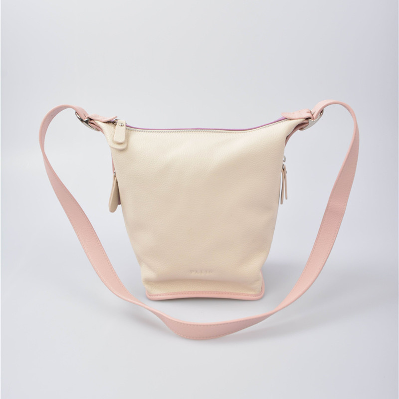 leather crossbody bag/shoulder bag