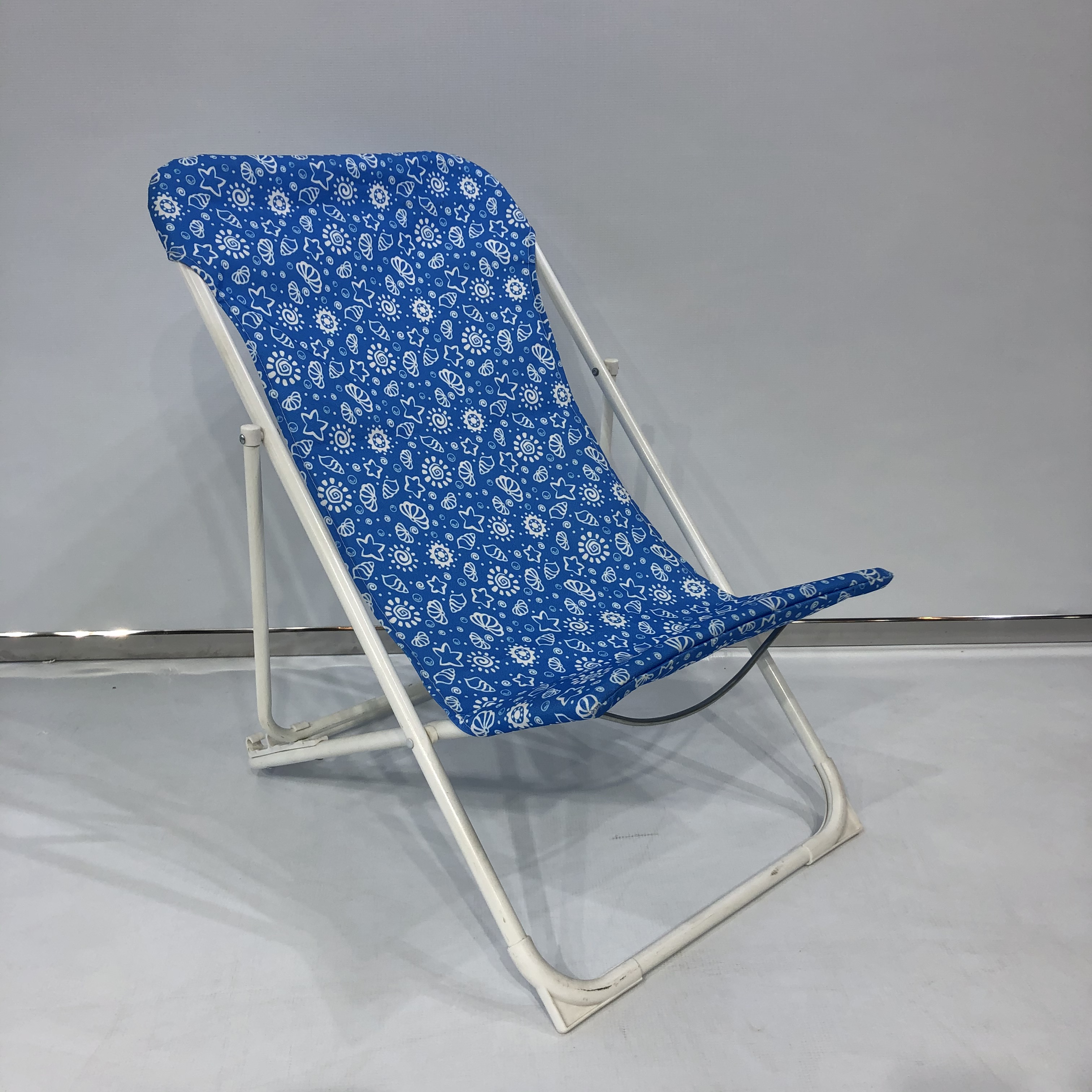 Kids beach chair