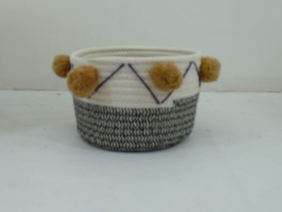 Stroage basket