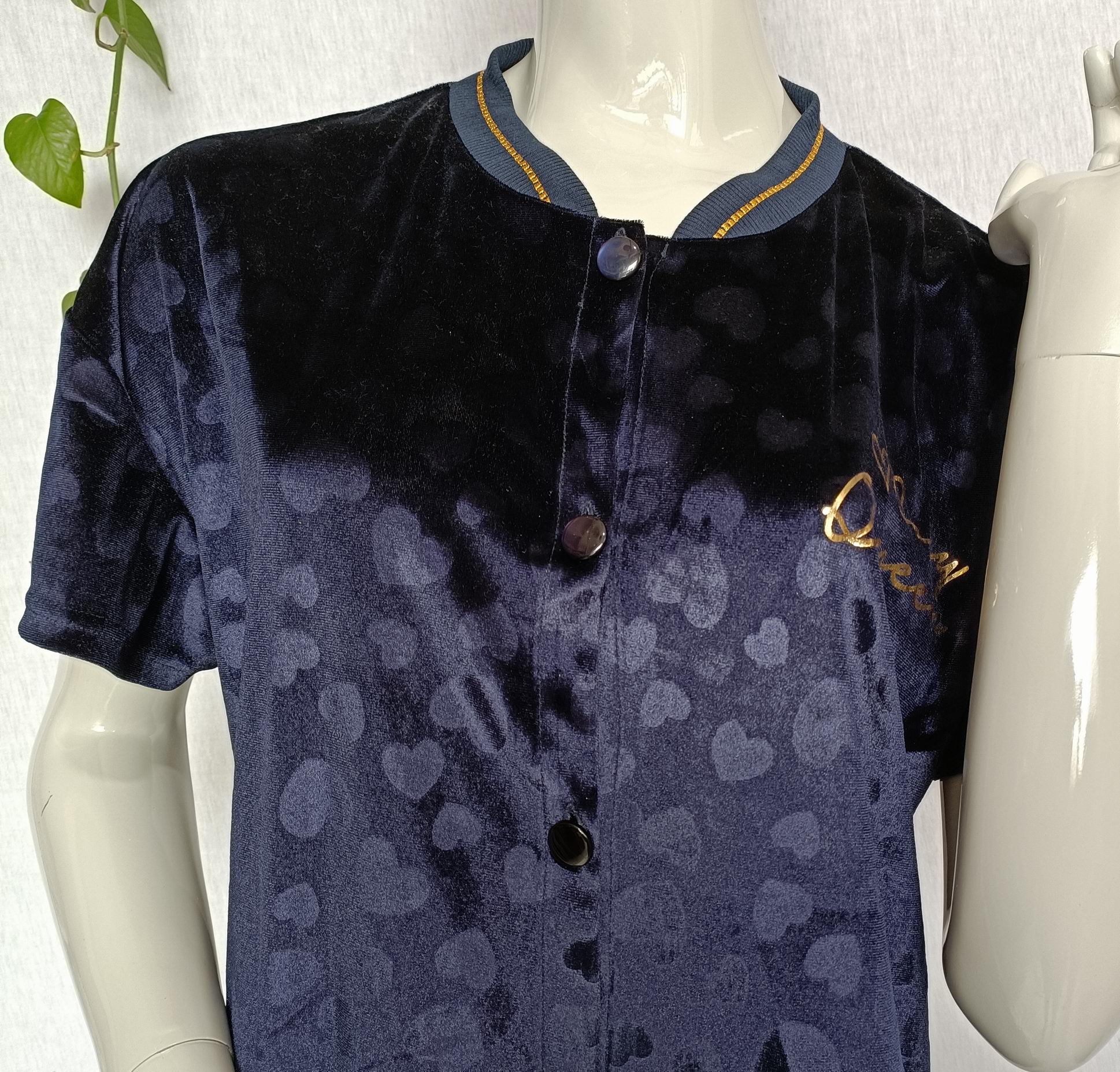 Ladies embossed heart velvet nightie