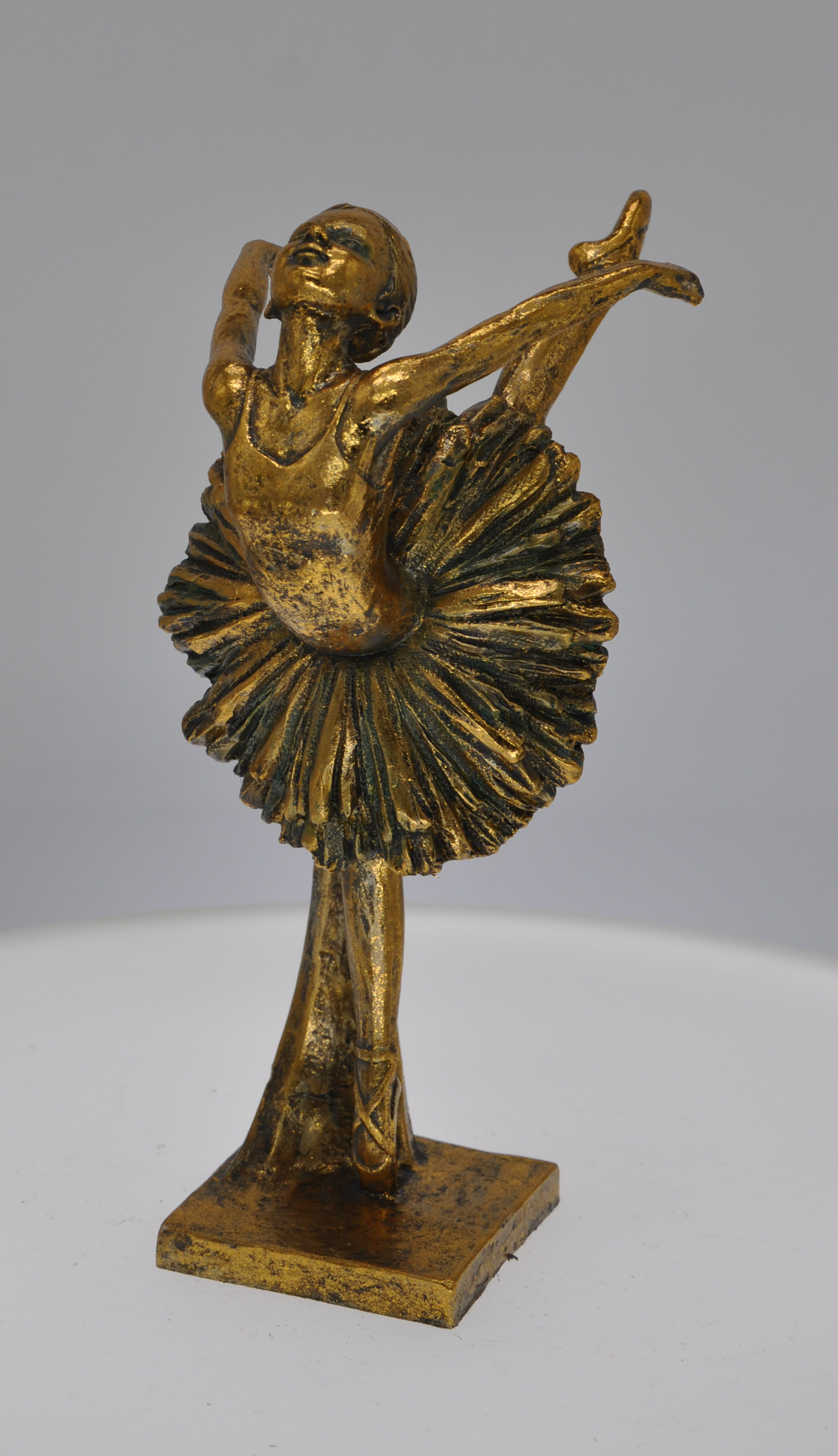 Polyresin Figurine - Ballerina