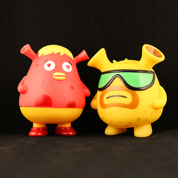 Plastic figurine custom vinyl model figure made in China
