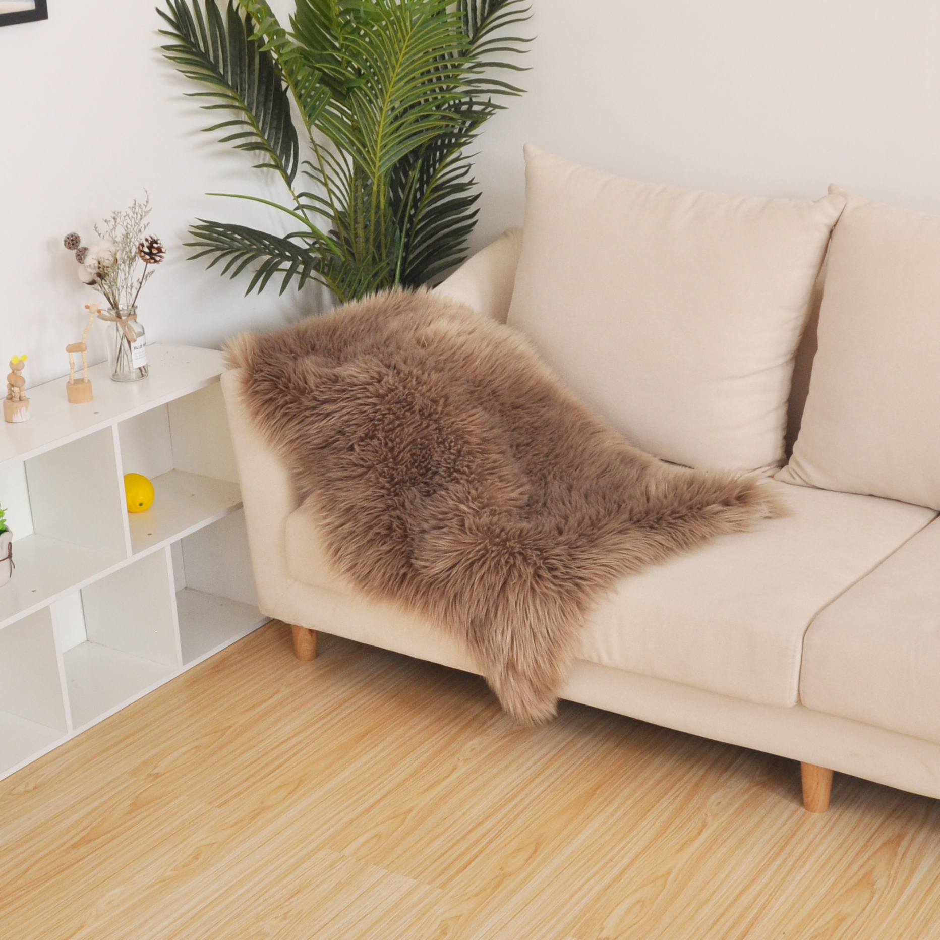 Luxury and soft faux fur carpet living room shaggy faux fur Floor rug and carpet