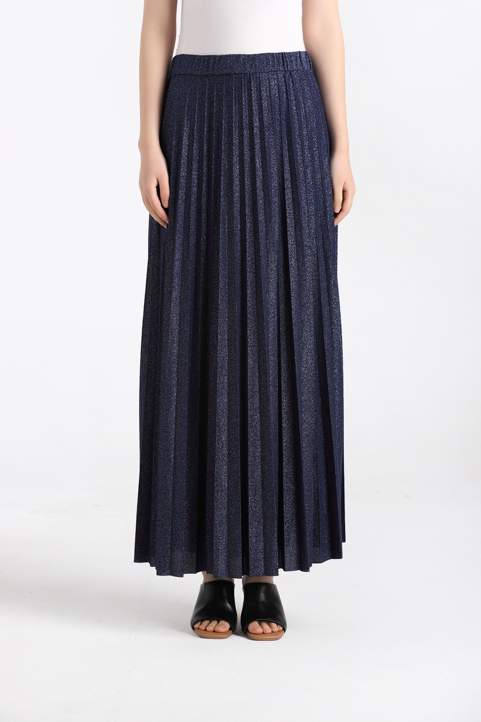 women long pleated skirt
