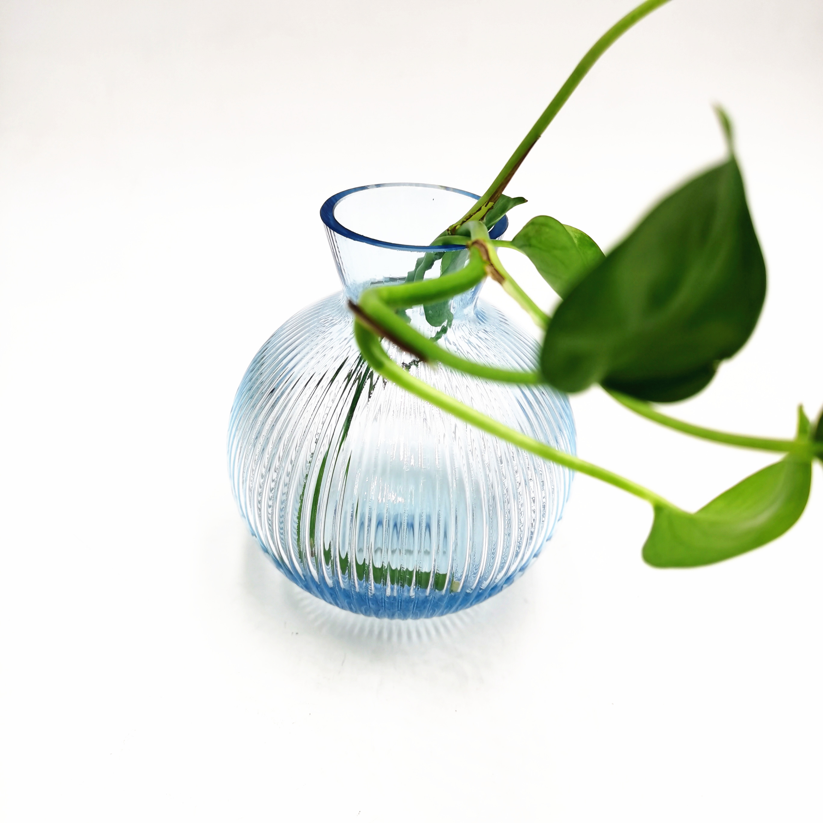 hot selling decorative light blue colored glass vase