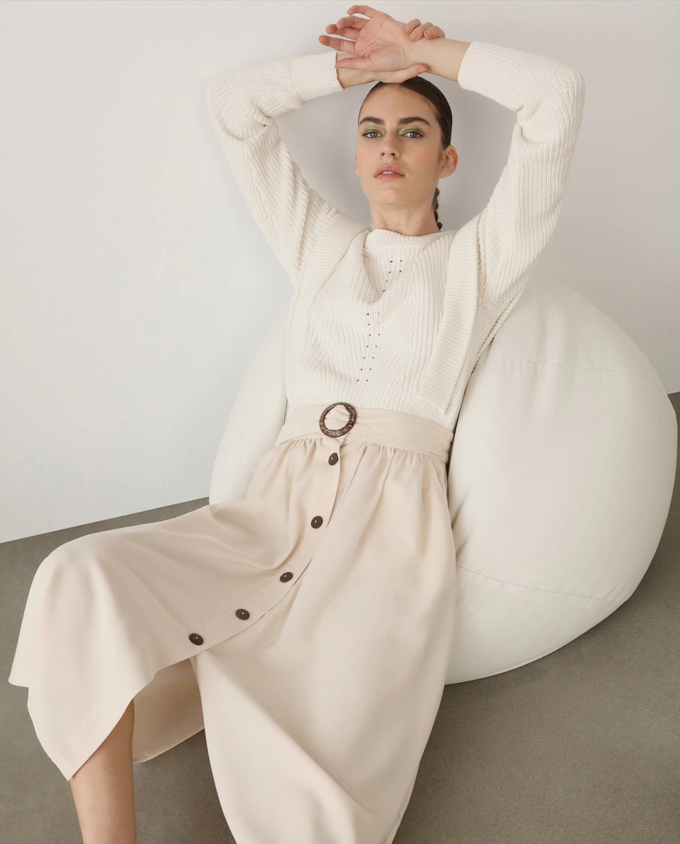 FW21 Fast Fashion Middle Skirt and Belt , Repeat style , Must Have!!!