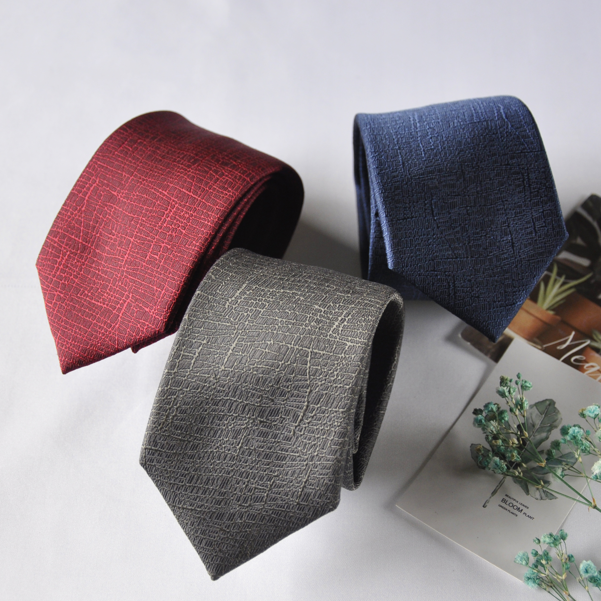 Woven Silk Tie/Poly Necktie