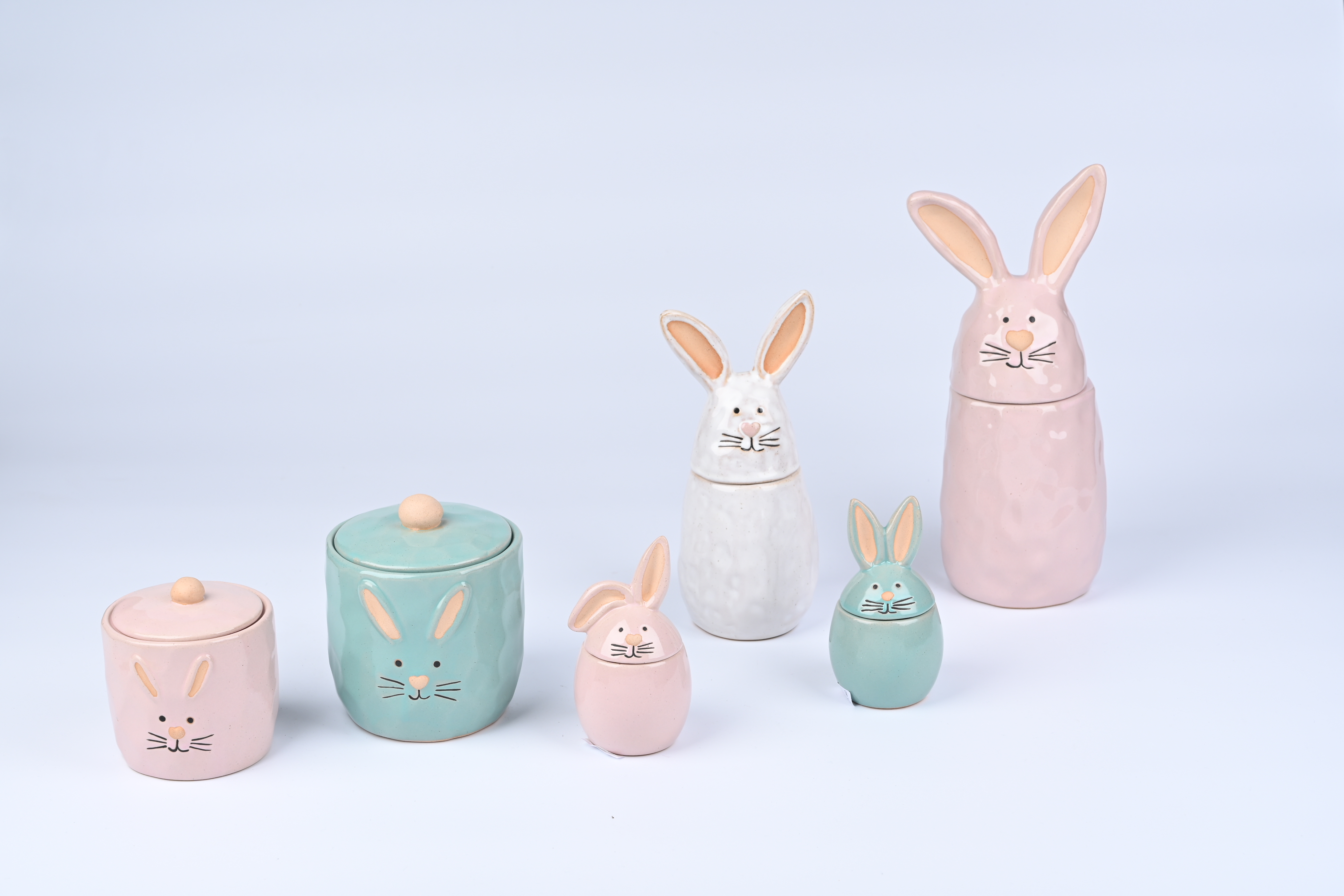 Rabbit storage jar