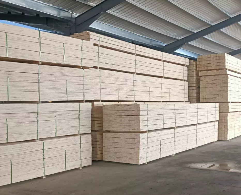 Hot sale directly factory pallets packing LVL packing grade plywood
