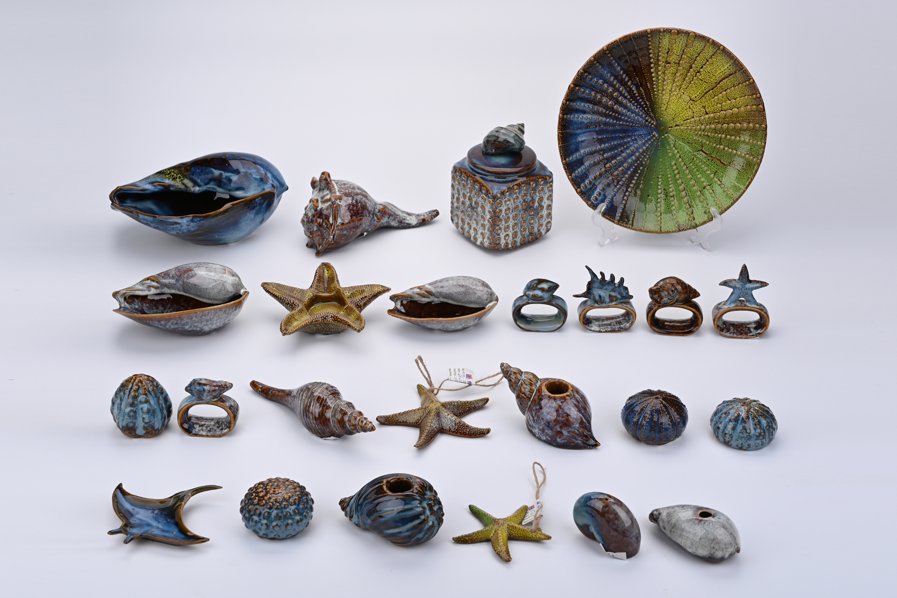 Marine furnishing articles