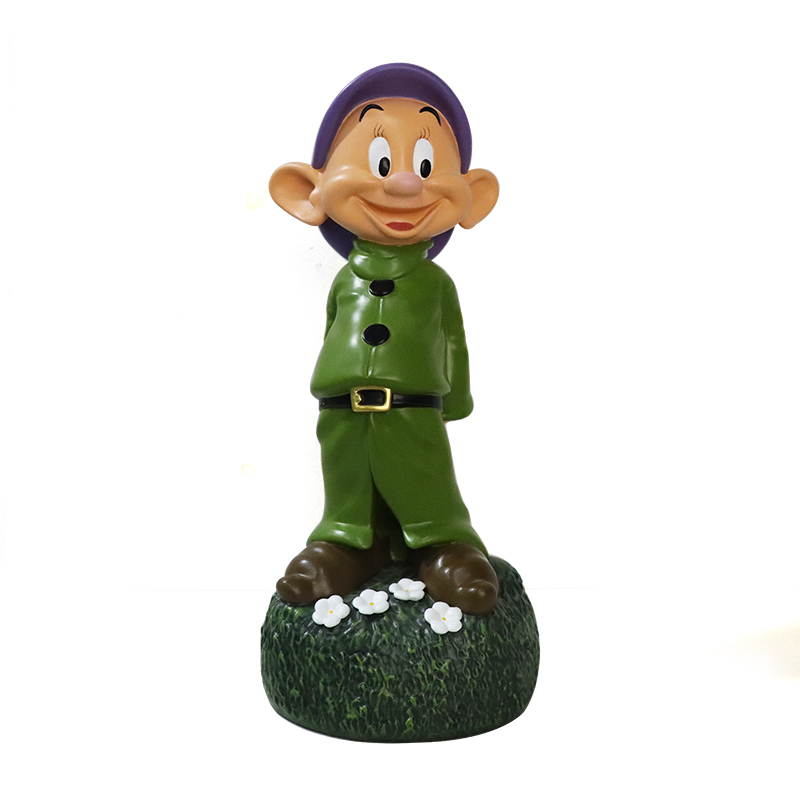 Garden gnome statue