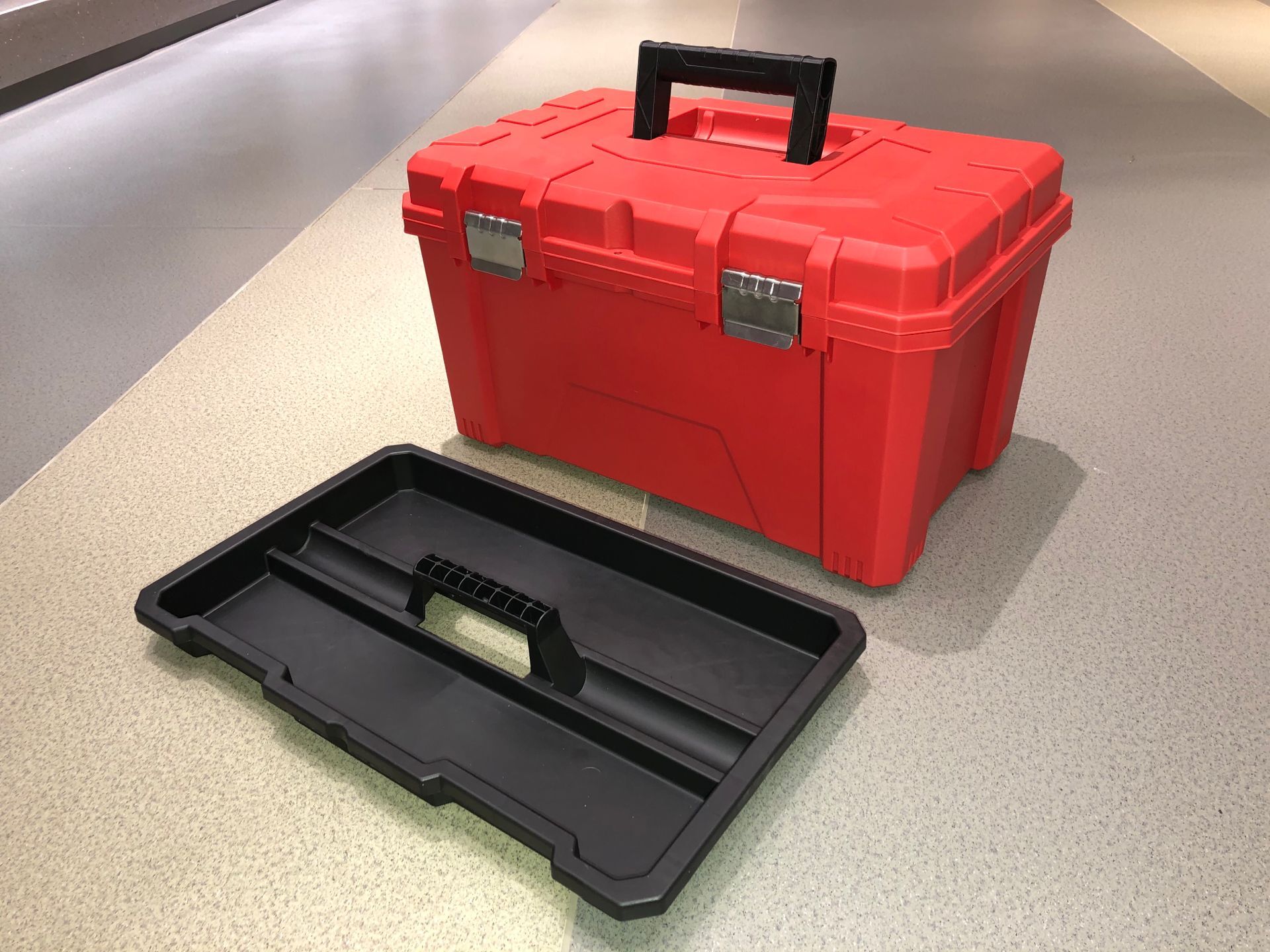 Plastic Tool Box 16”