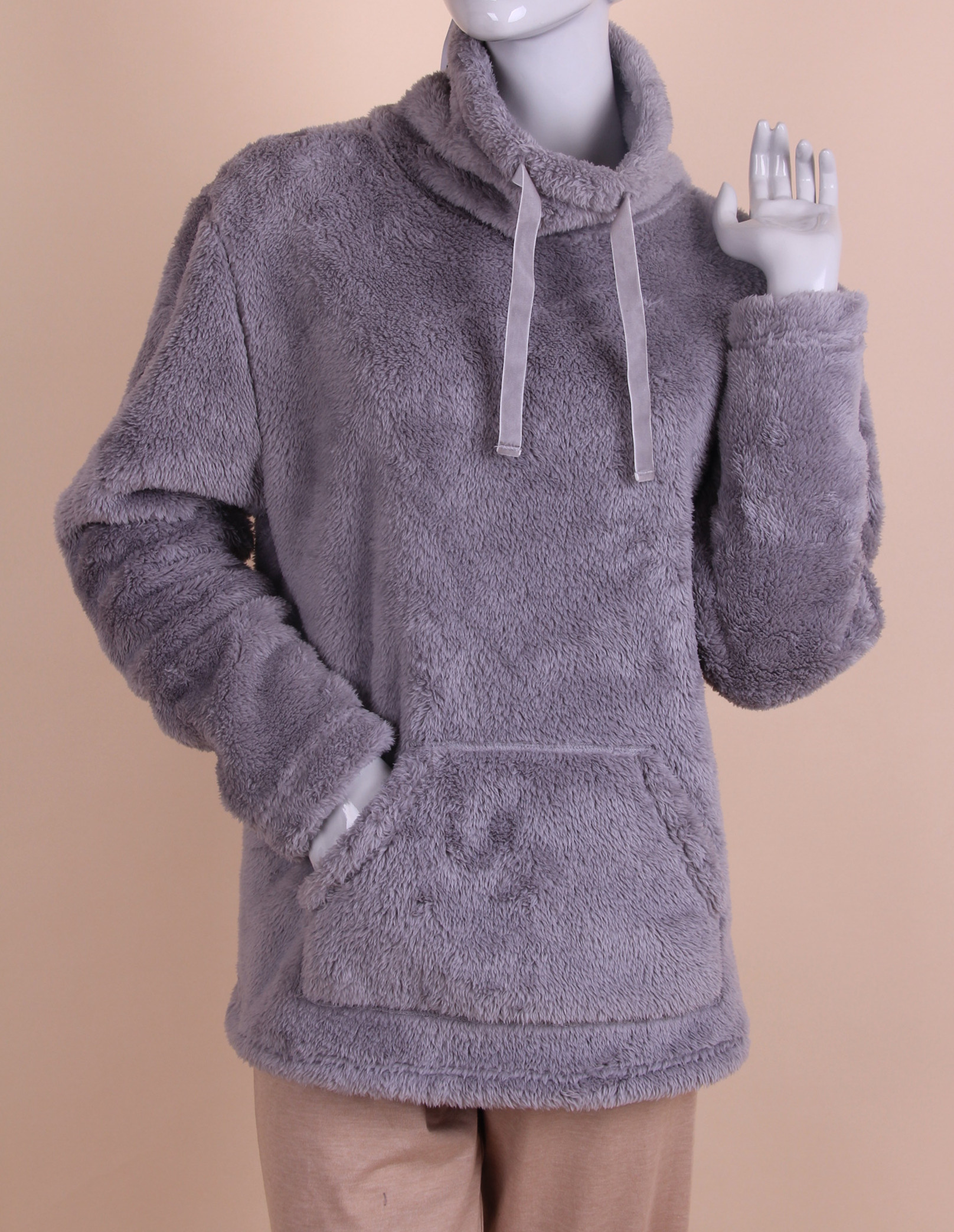 Ladies snuggle top