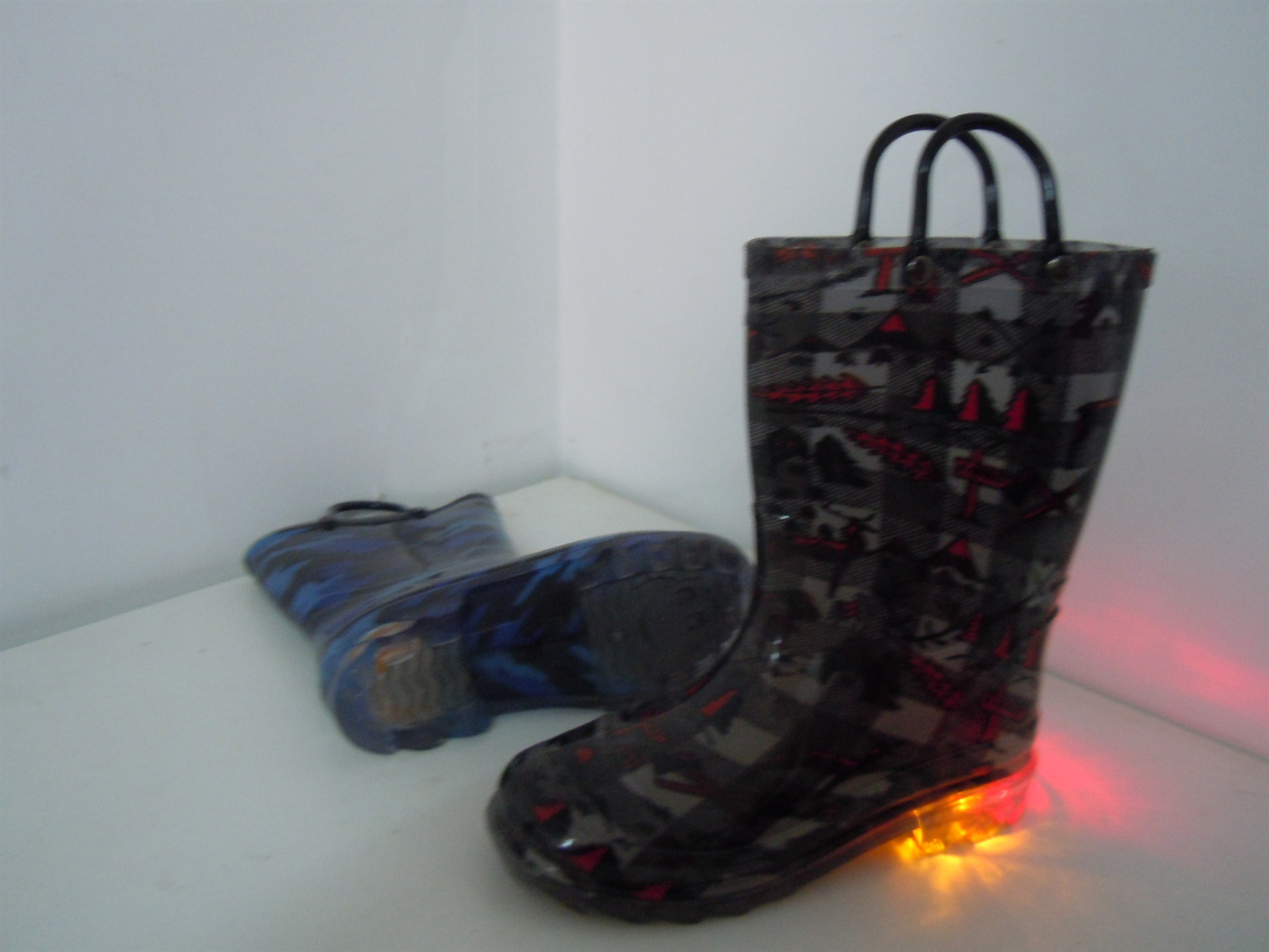 LE193071 Rainboots， PVC rainboots, Light rainboots,anti-slip Rainboots