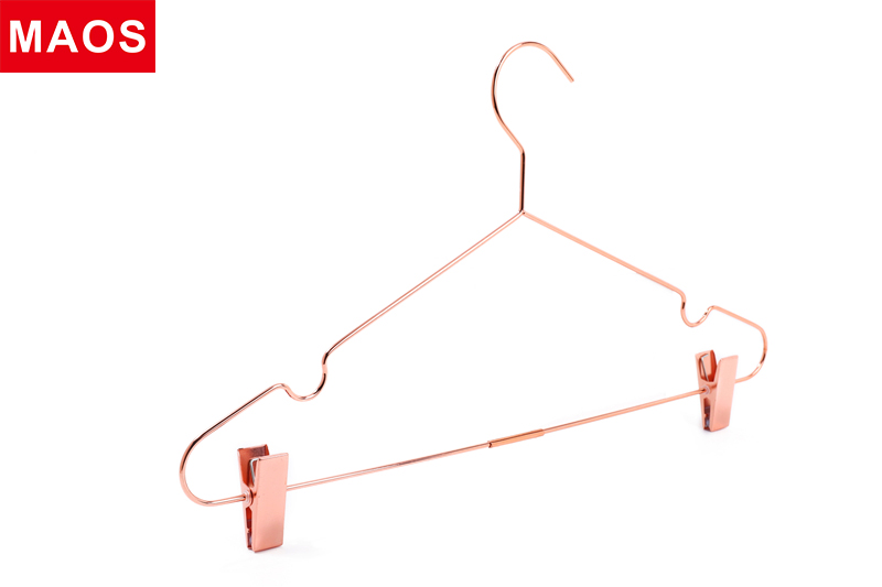 Metal top hanger with red copper finishing