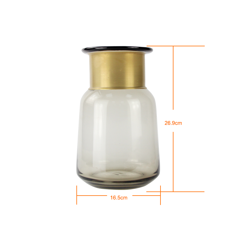 Glass vase