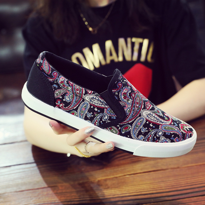 Custom printing patterned summer canvas slip-on casual shoes for men