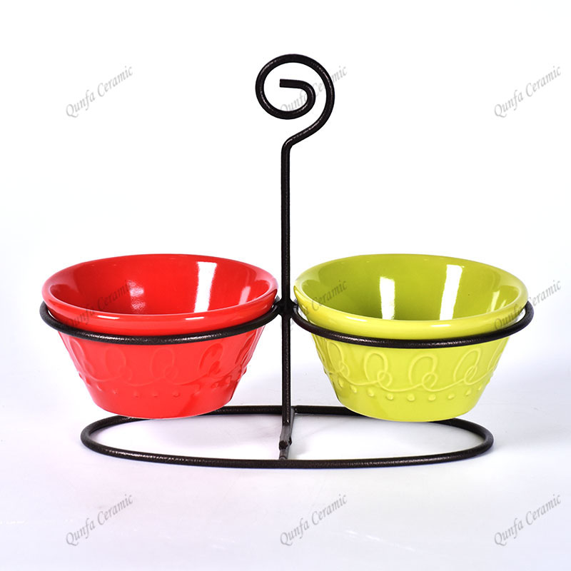 Factory wholesale Snacks Serving Ceramic Small Sauce Dipping Bowls with Iron Stand