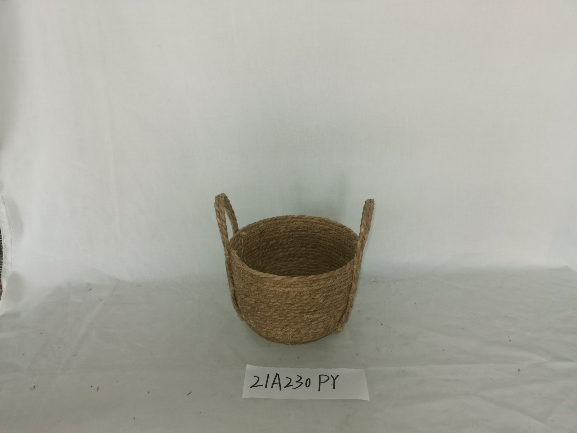 Kingwillow hot selling decorative water hyacinth storage bin basket water hyacinth basket grass woven home storage basket