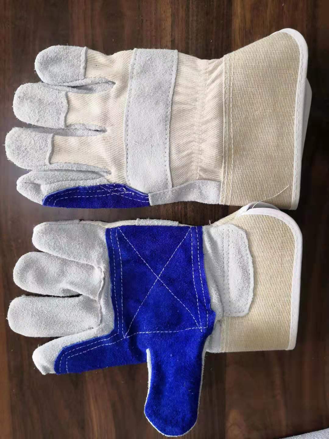 leather gloves