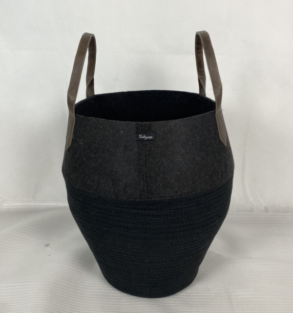 YR21032905 Zhengheshun Outdoor furniture black felt basket with handle