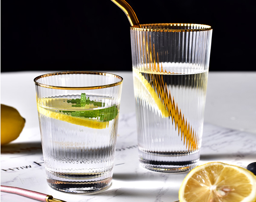 17oz elegant glass water cup with gold rim