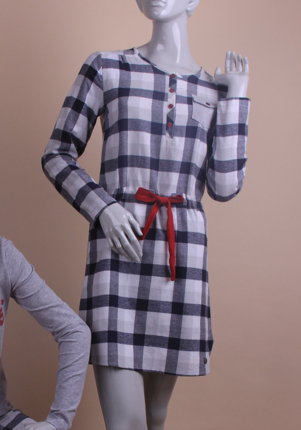 Ladies yarn dyed flannel nightdress