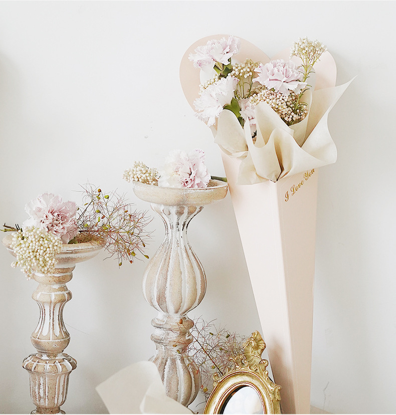 Heart papercard flower bag