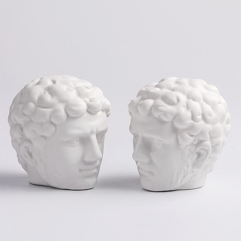 Face shape ceramic matte white salt and pepper shakers