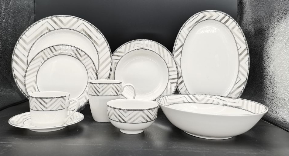 Porcelain tableware