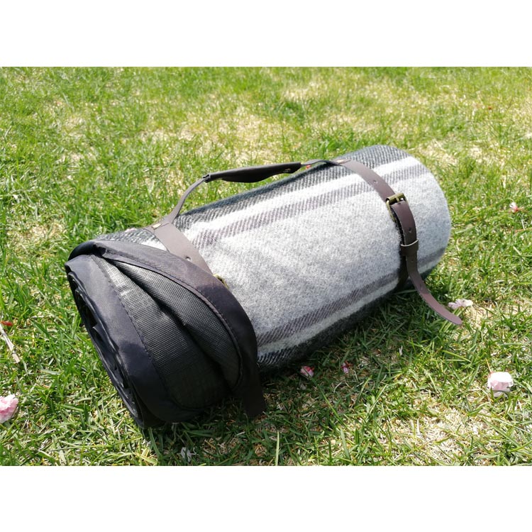 Indoor&outdoor multifunction waterproof picnic blanket outdoor blanket